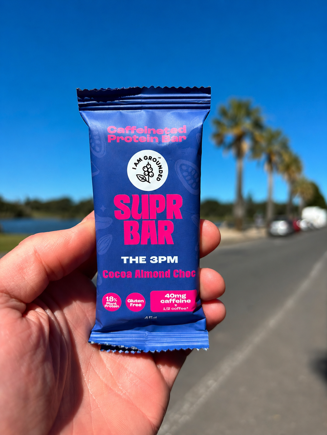 Thanh protein chứa caffeine SUPR Cocoa Almond Choc